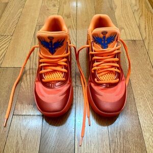 Nike Orange Sneakers Vibrant Athletic Design